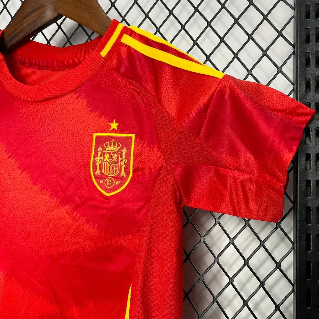 2024 Spain Home Tenue