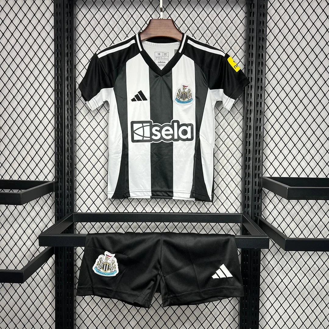 24/25 Newcastle United Home Tenue