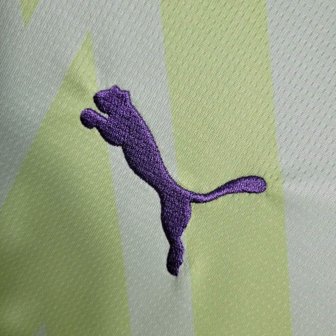 23/24 Manchester City Goalkeeper Kit