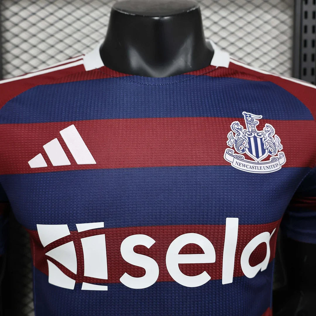 24/25 Newcastle United Home Kit