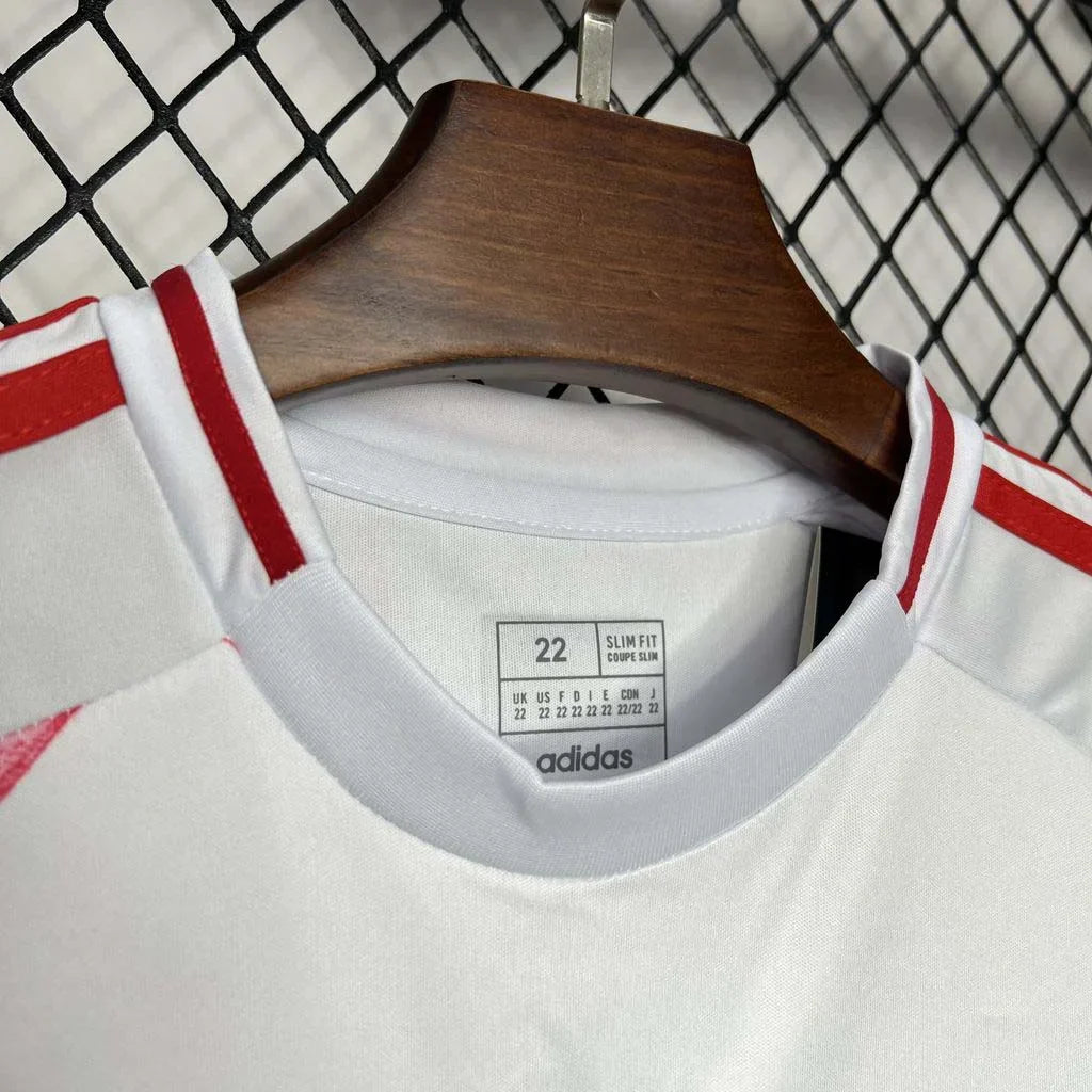 2024 Japan Away Tenue