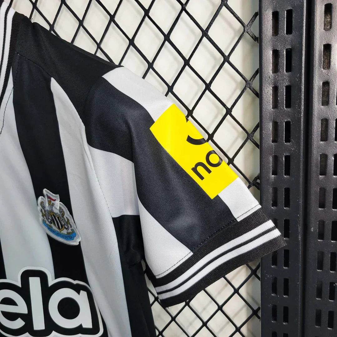 23/24 Newcastle United Home Tenue