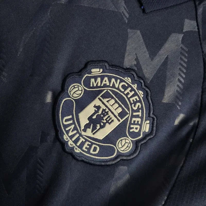 24/25 Manchester United Away Tenue