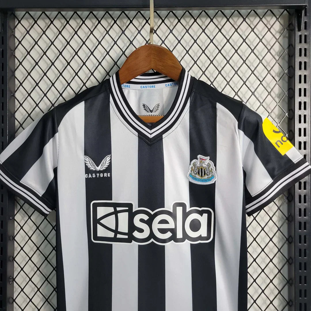 23/24 Newcastle United Home Tenue