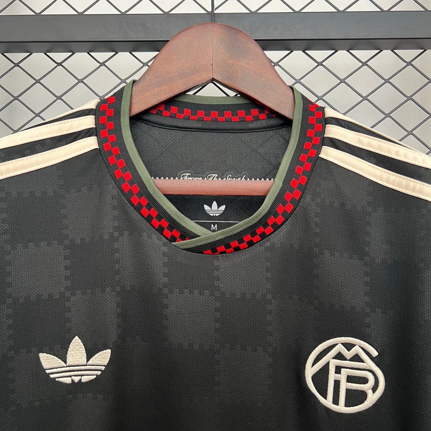 25/26 Bayern Munich third away