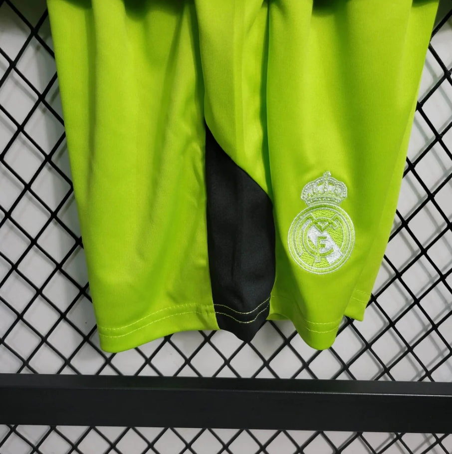 Real Madrid 23/24 Goalkeeper Green Tenue