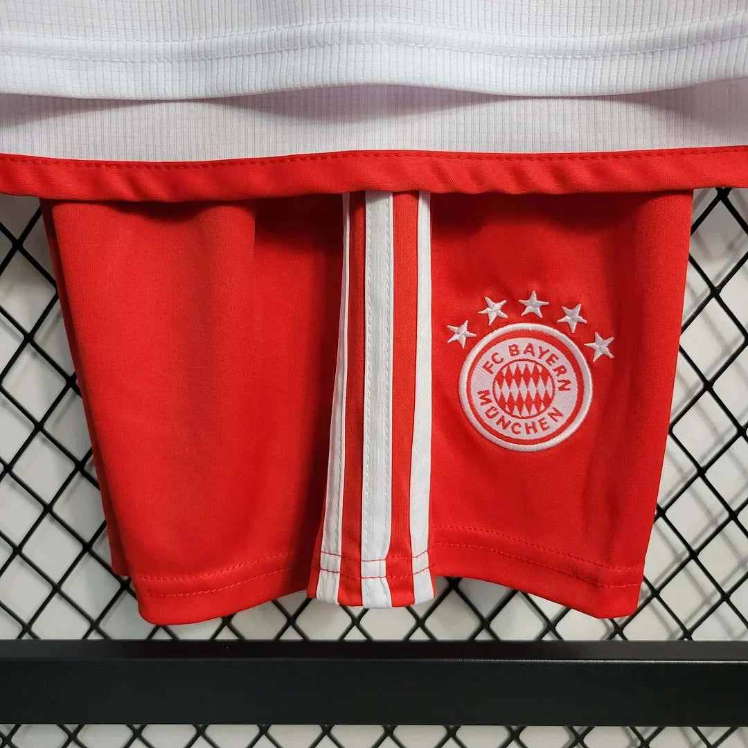 23/24 Bayern Munich Home Tenue