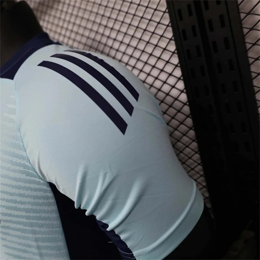 24/25 Arsenal Match Training Kit