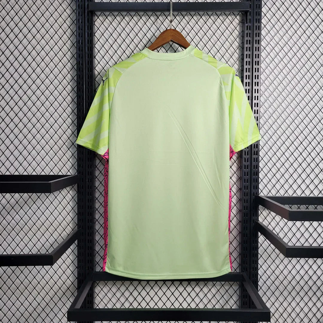 23/24 Manchester City Goalkeeper Kit