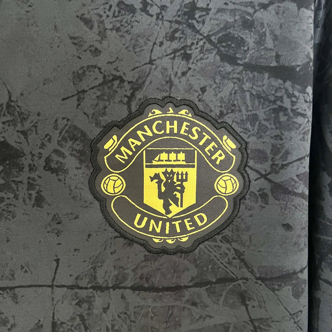 24/25 Manchester United Black Limited Jersey