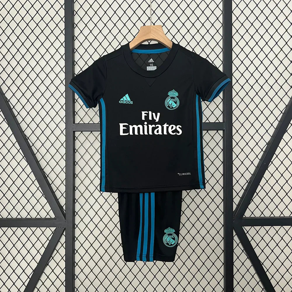 Real Madrid Retro 17/18 Away Tenue