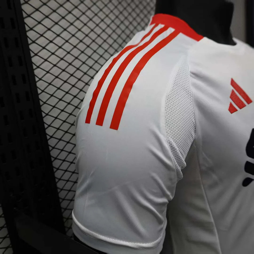 25/26 Liverpool Away Kit