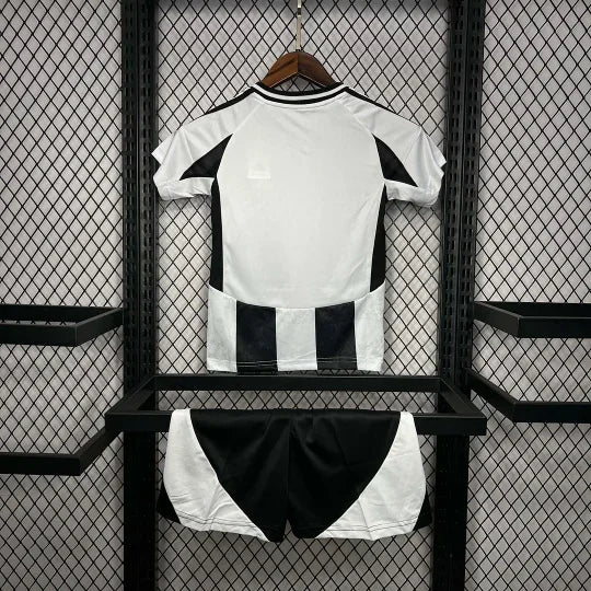 24/25 Juventus Home Tenue