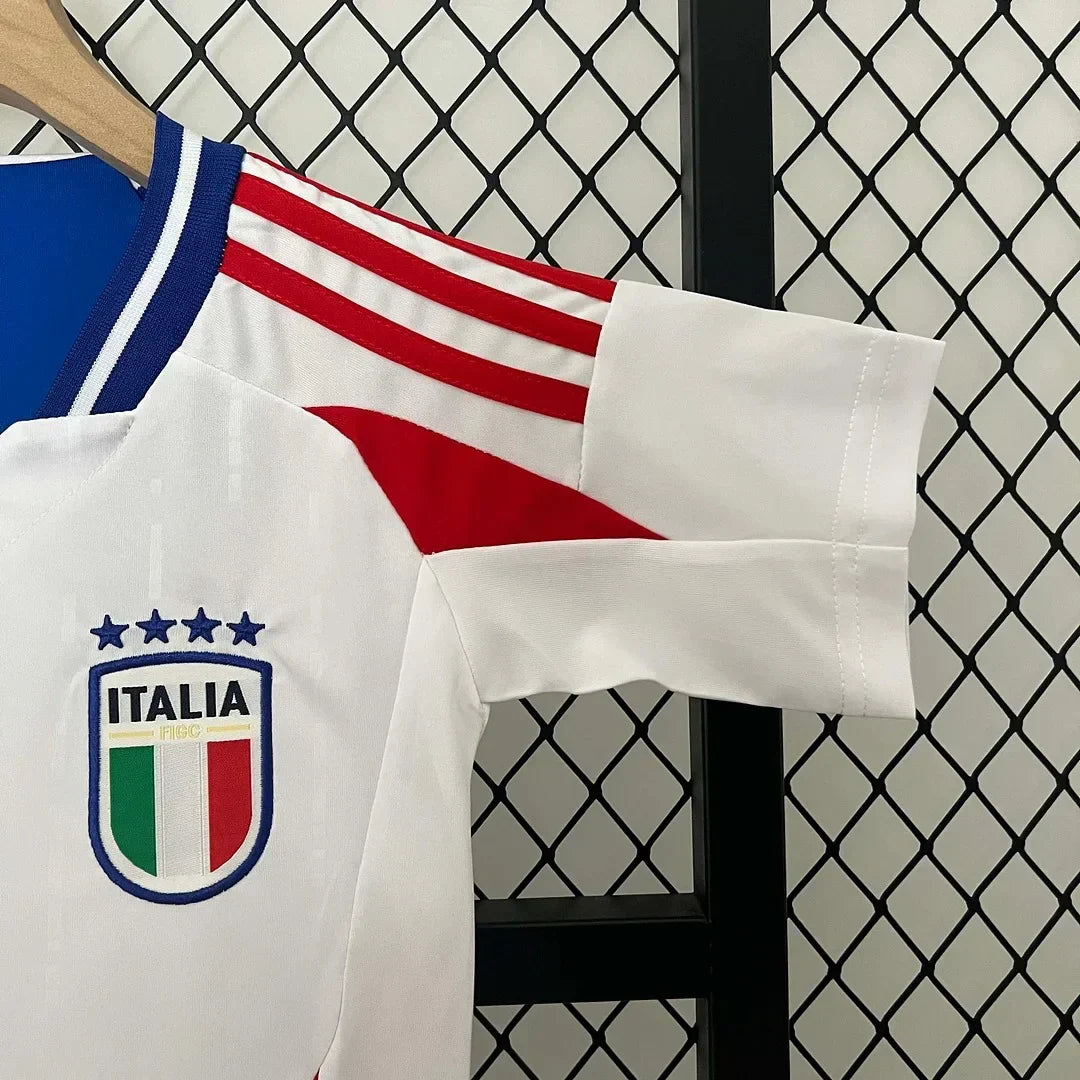 2024 Italy Away Tenue