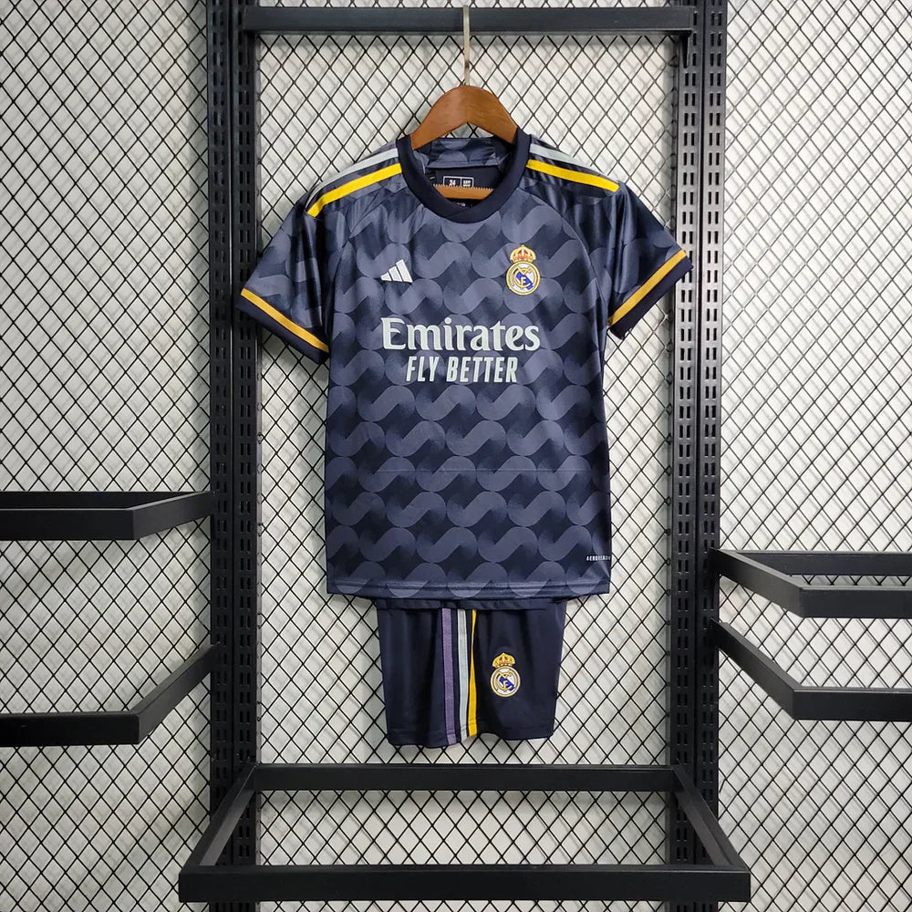 Real Madrid 23/24 Third Away Tenue