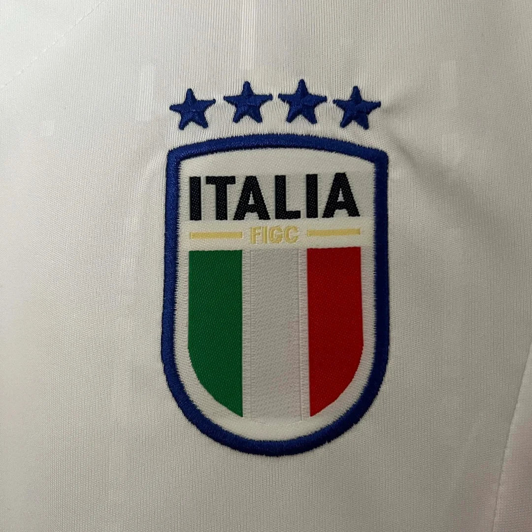 2024 Italy Away Tenue