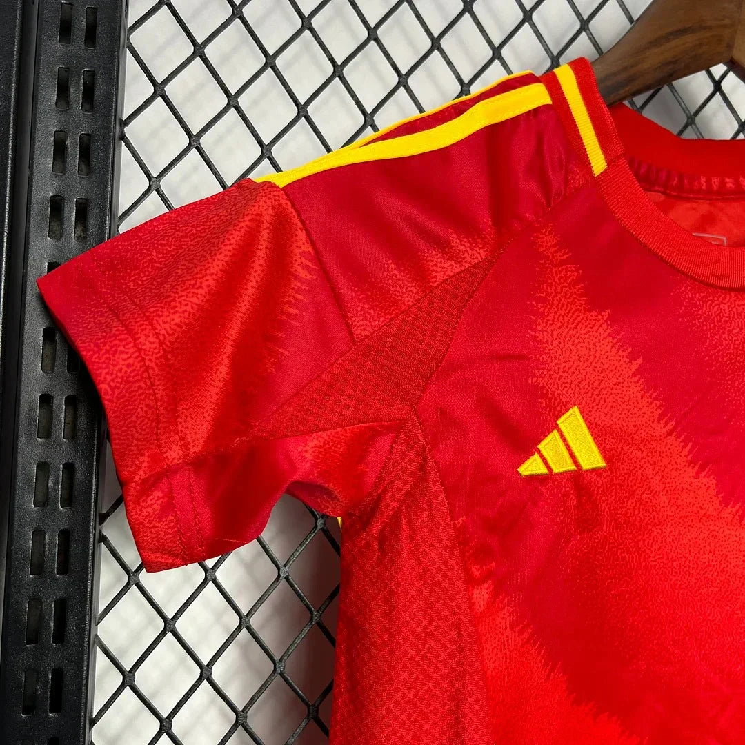 2024 Spain Home Tenue