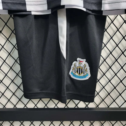 23/24 Newcastle United Home Tenue