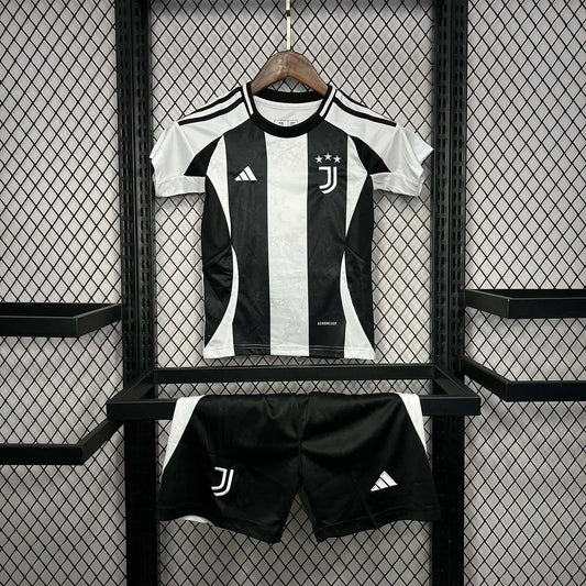 24/25 Juventus Home Tenue