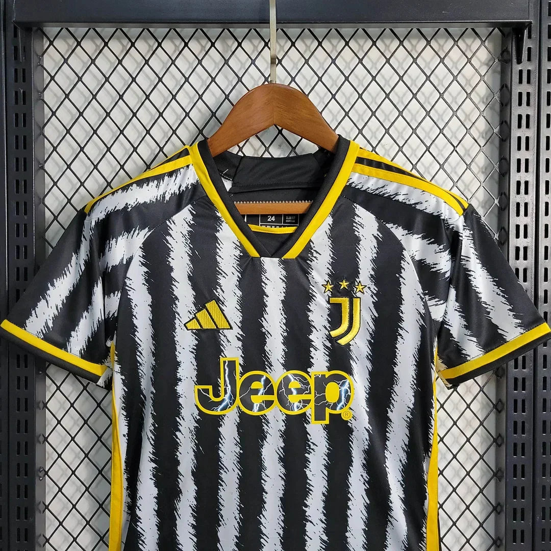 23/24 Juventus Home Tenue