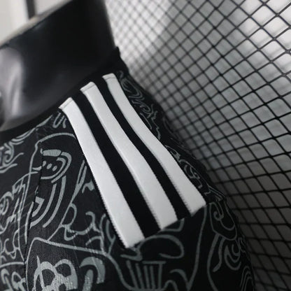 Real Madrid "Royal Majesty" Limited Jersey