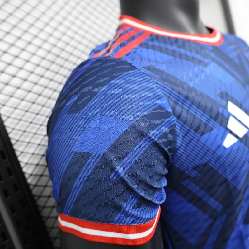 25/26 Manchester United Limited Jersey