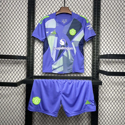 24/25 Manchester United Goalkeeper Home