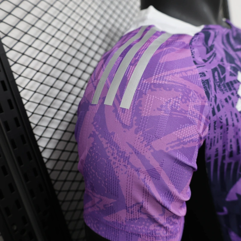 25/26 Manchester United Limited Jersey