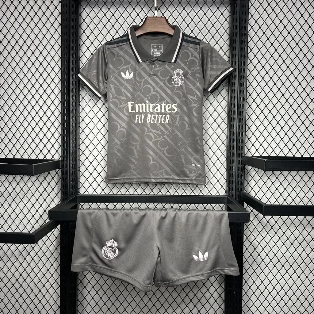 Real Madrid 24/25 Third Away Tenue