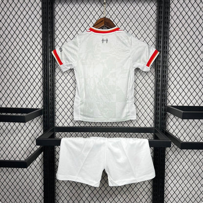 Liverpool 24/25 Third Tenue