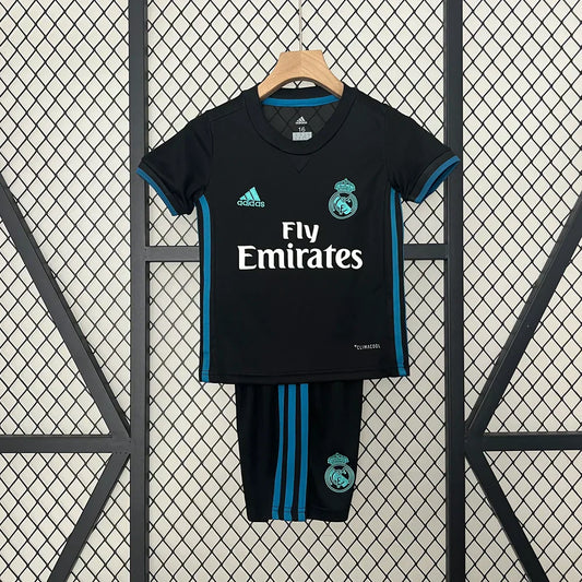 Real Madrid Retro 17/18 Away Tenue
