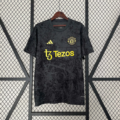 24/25 Manchester United Black Limited Jersey