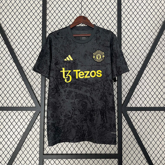 24/25 Manchester United Black Limited Jersey