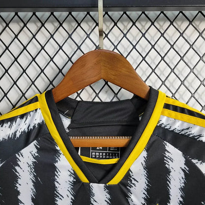 23/24 Juventus Home Tenue
