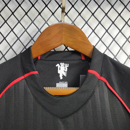 Manchester United 07/08 Black Jersey Kids Size