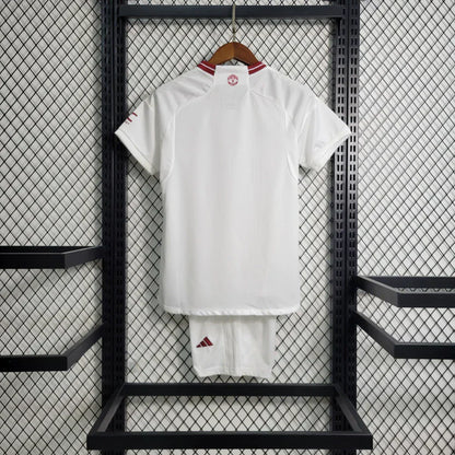 Manchester United 23/24 Third Away Tenue